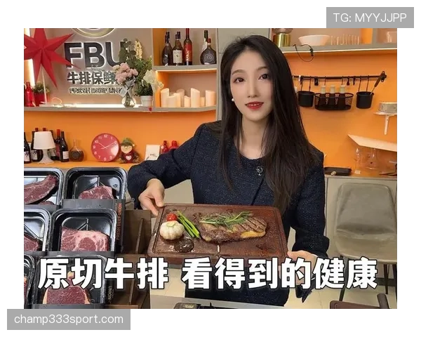 阿尔瓦雷斯这小子，训练完直接钻进厨房煎牛排，自律到连油盐都算克数？