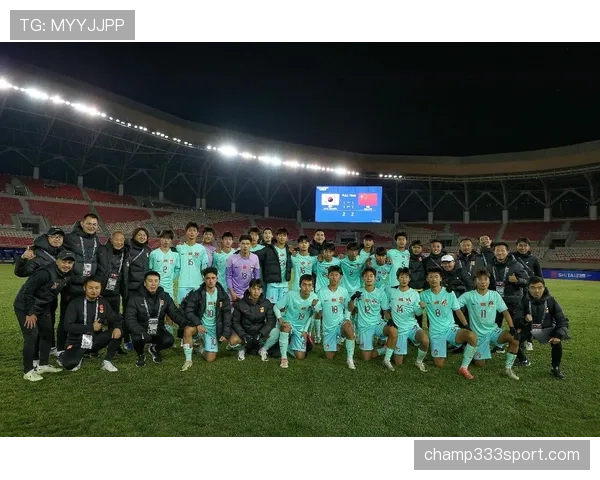 韩国国家男子足球队当前阵容磨合顺利，在热身赛中展现稳定攻防表现。